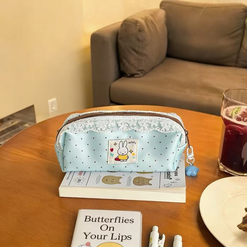 حافظة أقلام بتصميم بسيط من ميف - مراجعة Pencil Case Large وسعره
